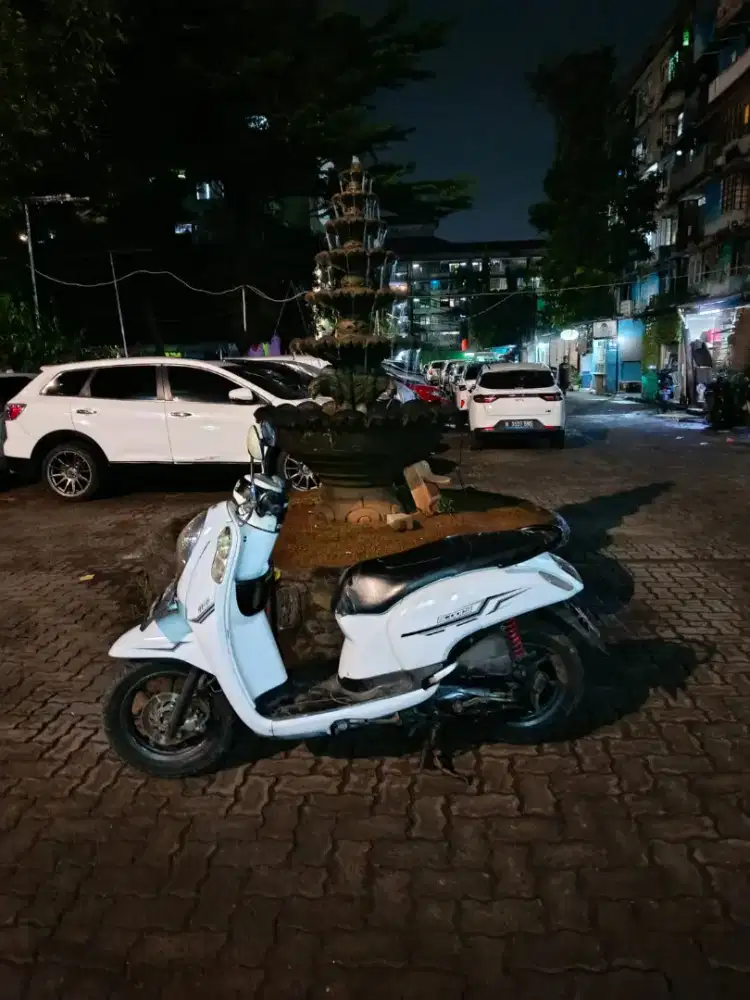 For sale honda scoopy 2016