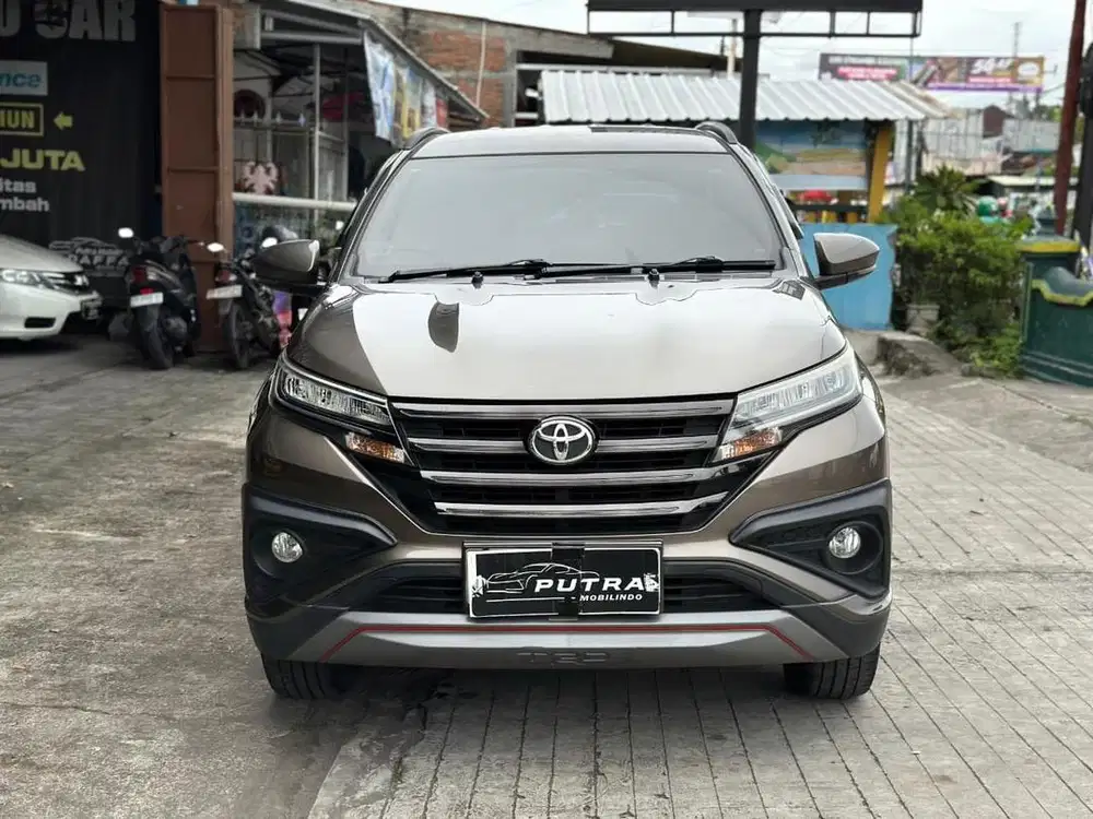 RUSH S TRD SPORTIVO 2018 Matic Coklat Metalik