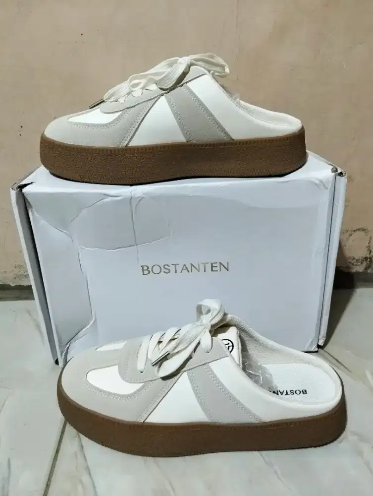 Sepatu Bostanten