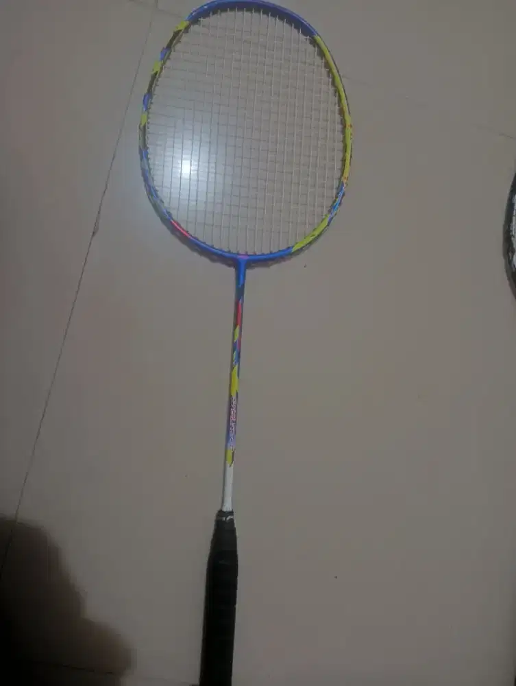 Paket raket badminton dan tas