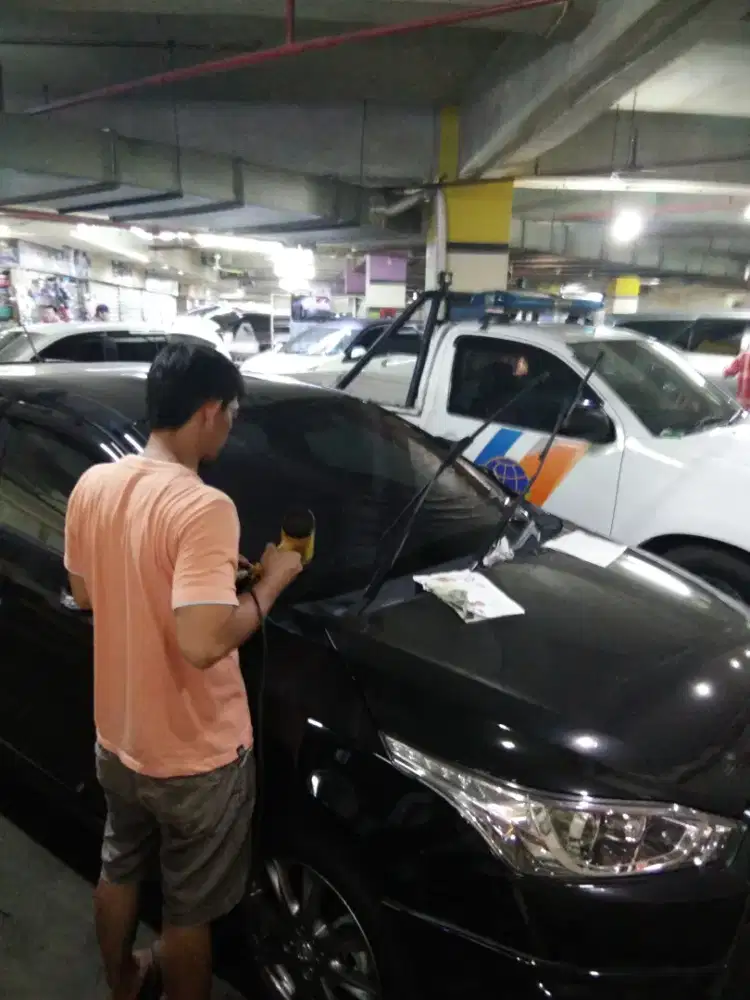 Kaca film mobil dan gedung