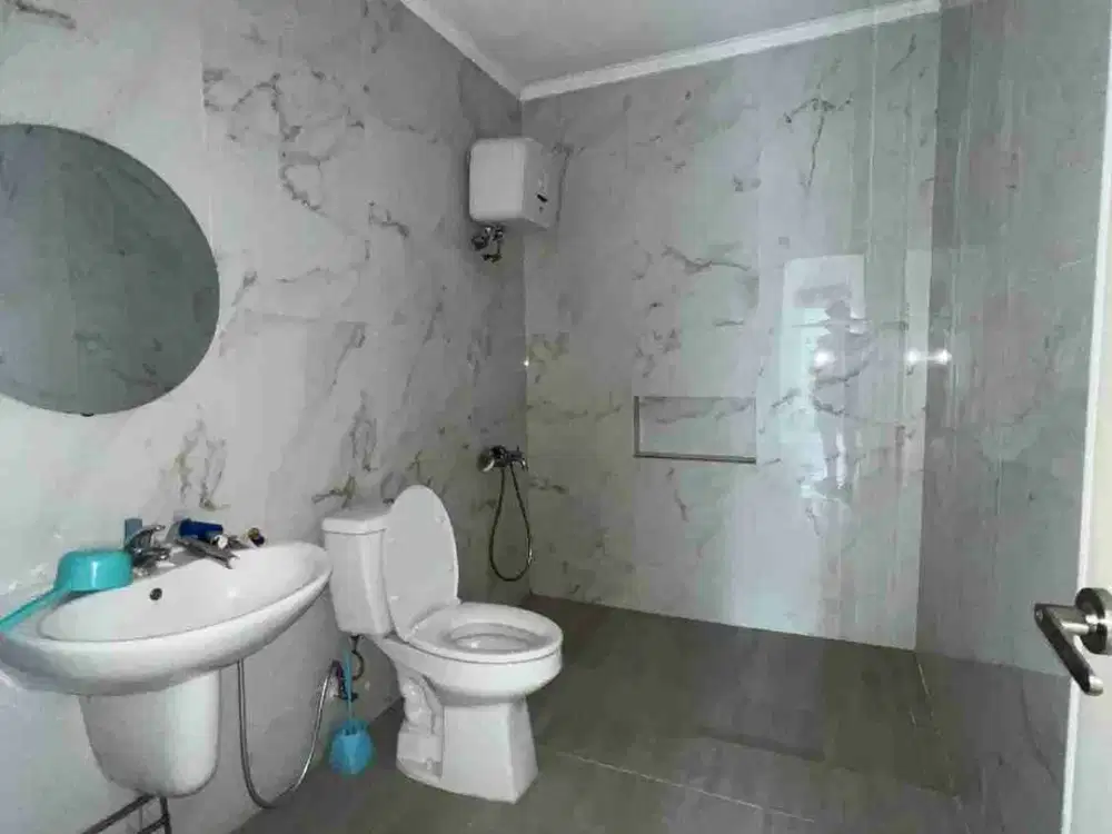 Kesempatan Emas! Rumah 2 Lantai Siap Huni