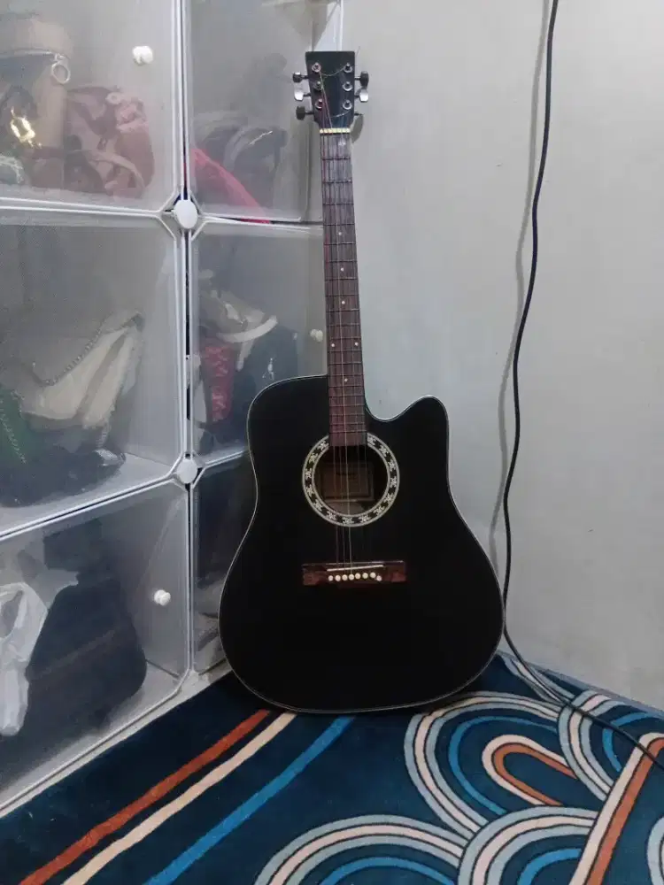 Gitar akustik ibanez
