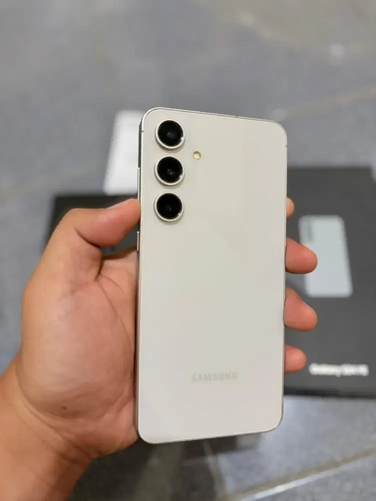 SAMSUNG S24 FE 8/256 , RESMI SEIN