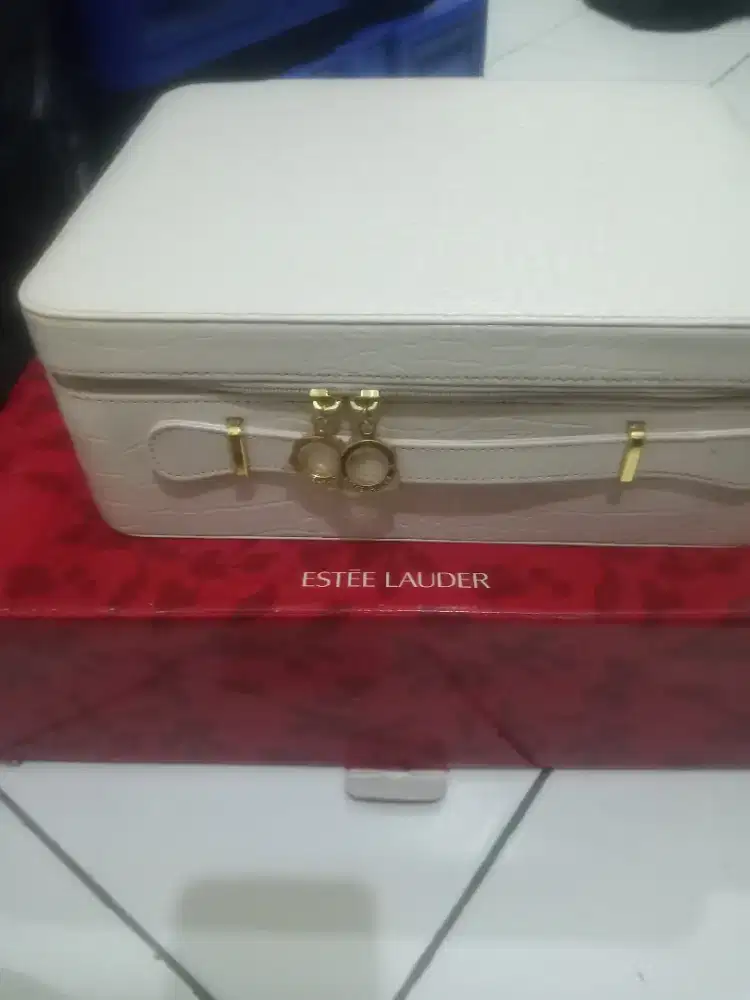 Tas Cosmetik ESTEE LAUDER
