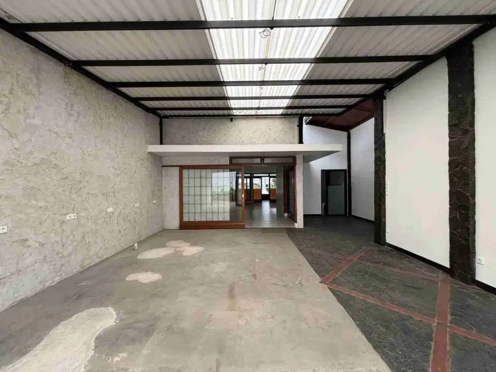 Disewakan Ruang Usaha Strategis Ex Kuliner Di Sayap Dago