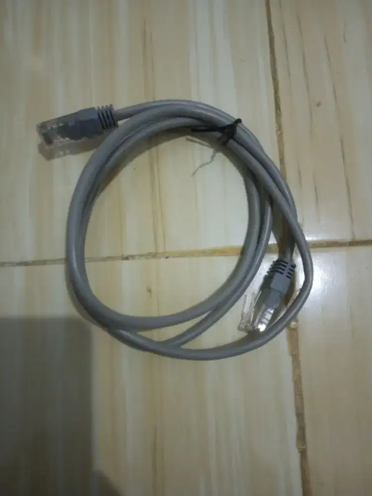 Kabel LAN Untuk Ke Laptop Dan PC