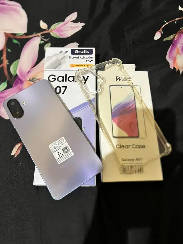 DIJUAL HP SAMSUNG AO7 PEMAKAIAN BELUM ADA SEBULAN BARU SEMINGGU