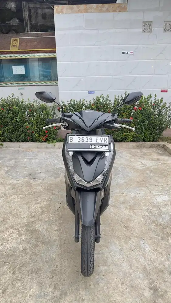 HONDA BEAT HITAM 2022 LOW KM !!!