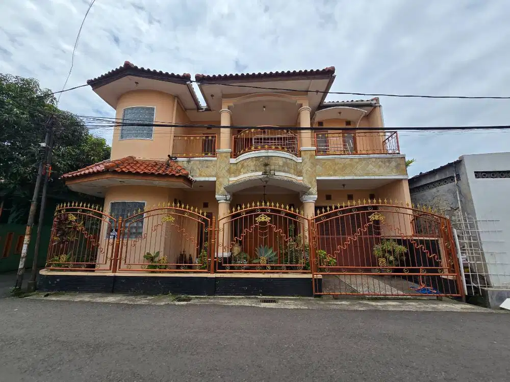 Rumah Strategis Bandung Timur 6 KT LB 250m2, Cocok Hunian & Usaha Kost
