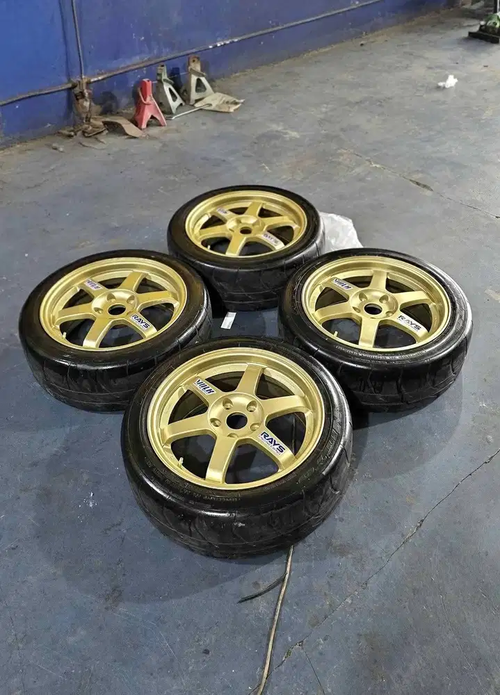 Dijual Velg Ori Volkrays TE37 17inci