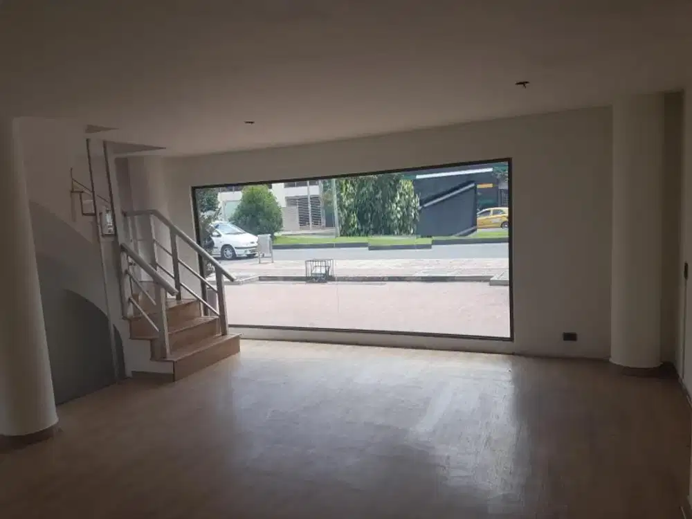 APARTEMEN BASSURA CITY FURSNISHED CANTIK DAN RAPI TIDAK PERNAH DI