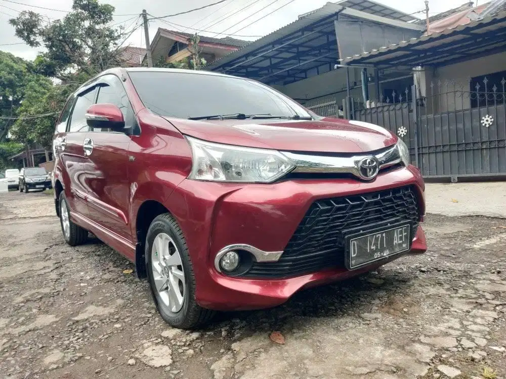 TOYOTA VELOZ 1.3 MANUAL 2016 MERAH , FULL ORIGINAL