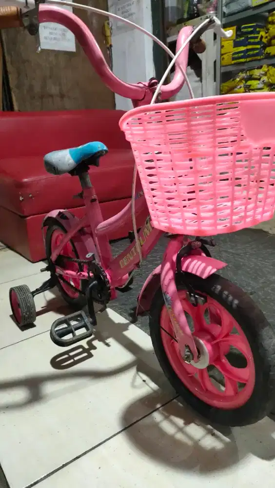 Sepeda anak cewe r 12 merk Centrum jamin semua normal 150rb nett