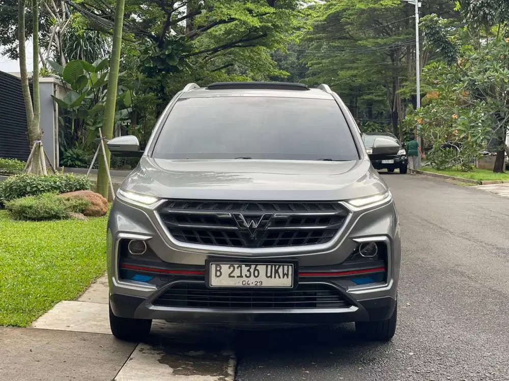 Wuling Almaz TLux Panoramic Suunroof 5-Seater AT 2019 Abu Abu