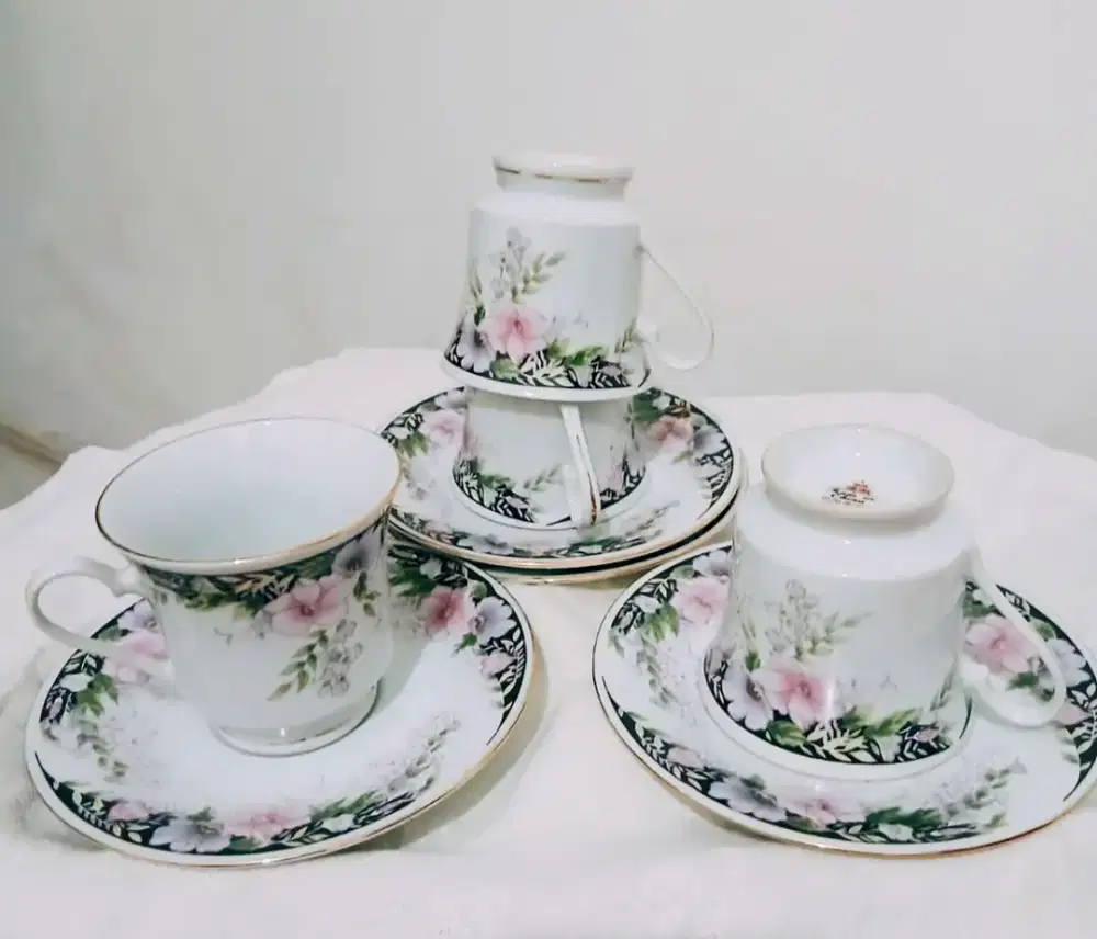 Cangkir set keramik made in China