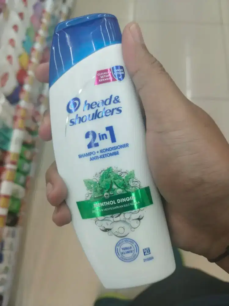 GRATIS! SHAMPOO HEAD AND SHOULDER