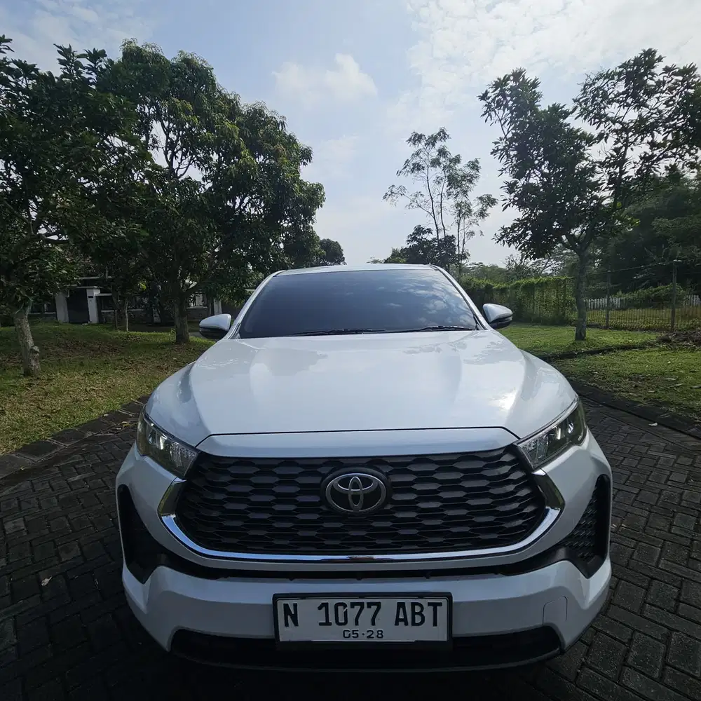 Toyota Kijang Innova 2023 Bensin