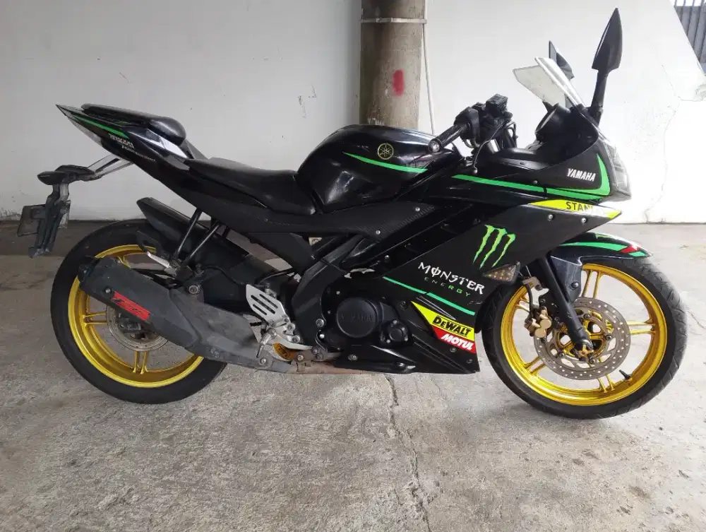 Yamaha R15 tahun 2015