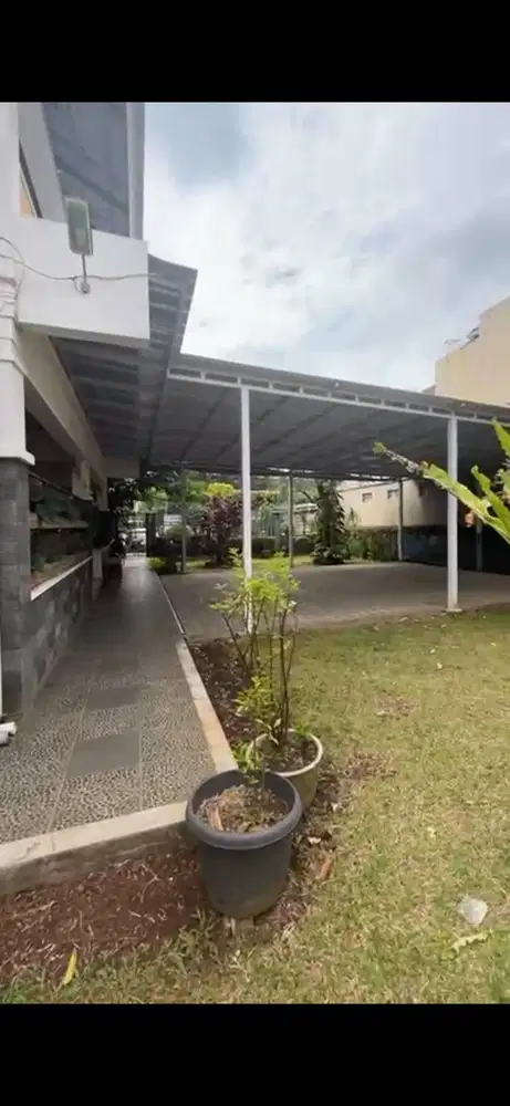 Ruang Usaha Luas Strategis di Antapani Bandung