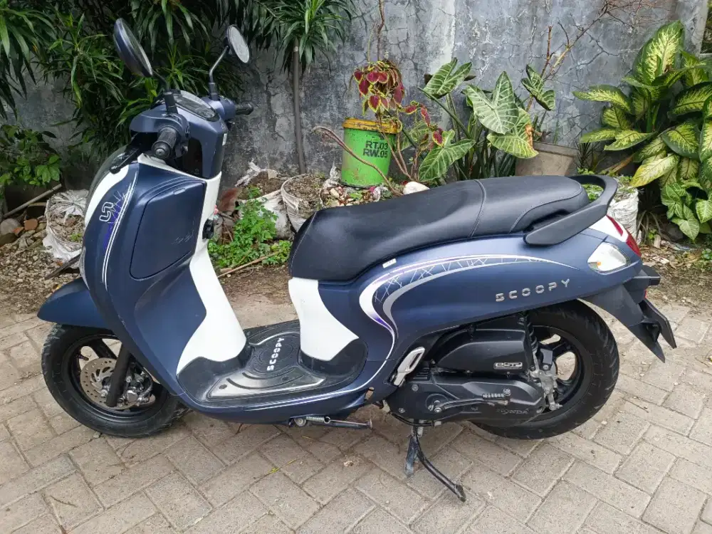 UD ENY MOTOR - Honda New Scoopy thn 2024 mulus