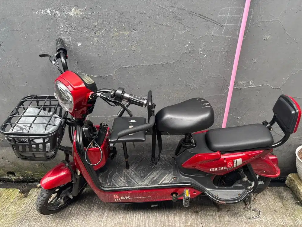 Sepeda listrik gicin