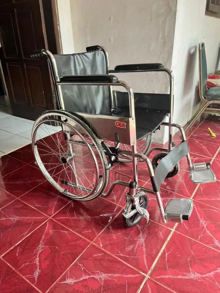 KURSI RODA GEA SEKALI PEMAKAIAN BARU BANGET