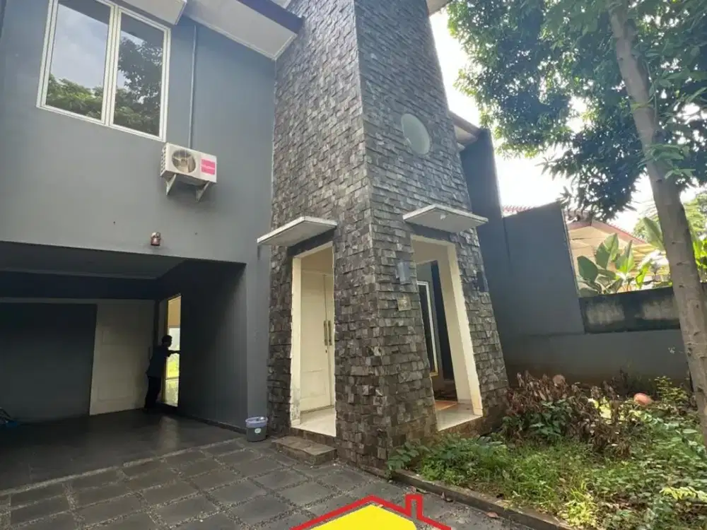 Rumah Premium Sektor 9 Tanah Luas 250 m² (SP 0438 IA)