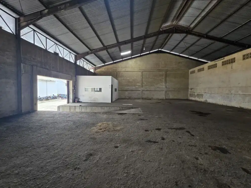 Disewakan Gudang Pluit Raya, Luas 288m2, Ada Kantor