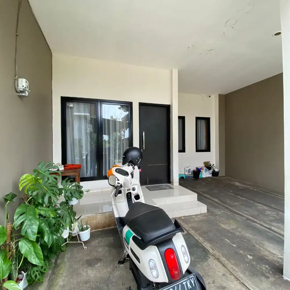 Rumah 2,5 lantai