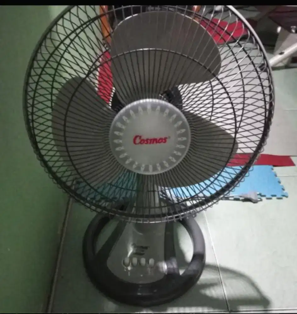 Kipas angin 12 inch Cosmos