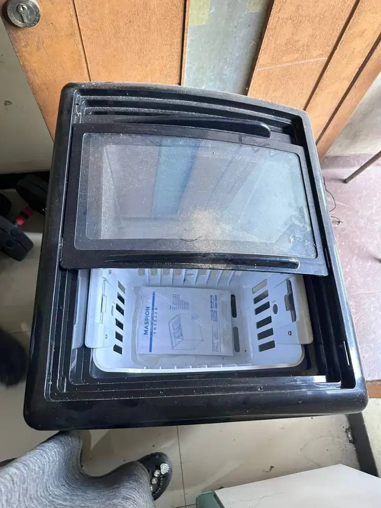 Freezer Maspion UFH-100C Bekas Normal