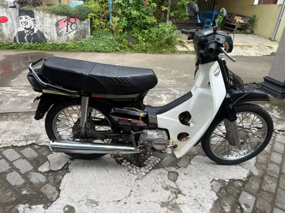 Astrea prima THN 1990 plat AE madiun