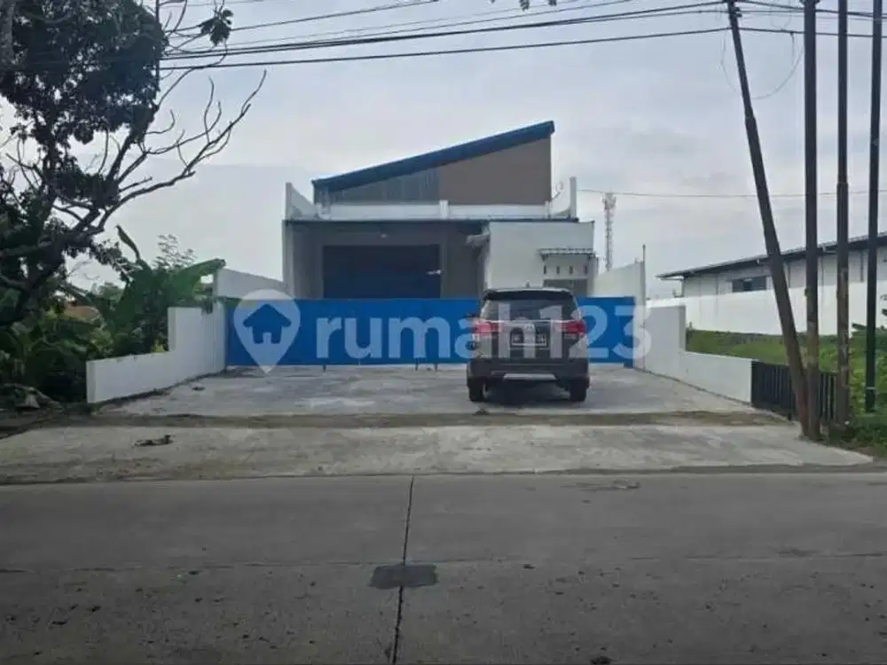 Dijual Cepat Gudang Zona Industri Lokasi Strategis  Wonosari,Klaten Luas 973m2 Bu!!