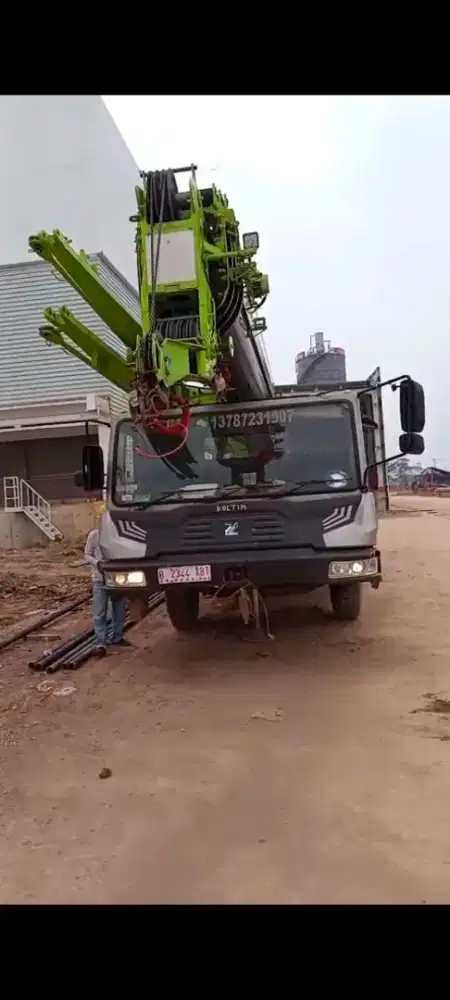 Mobile crane 25 ton Zoomlion