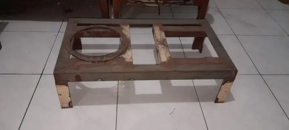 TUNGKU BESI 2 KOMPOR, BAHAN KUAT SEKALI