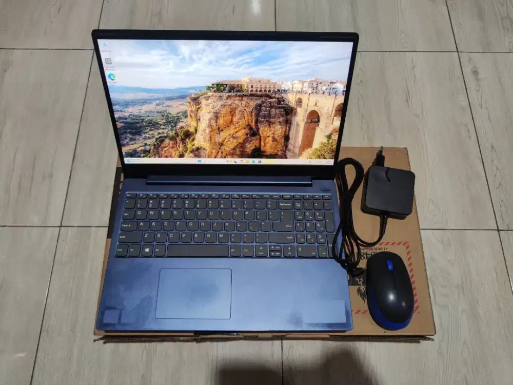 Laptop Lenovo Ideapad 330s-15ARR Ryzen 5 2500u RAM 8GB SSD NVME 512Gb