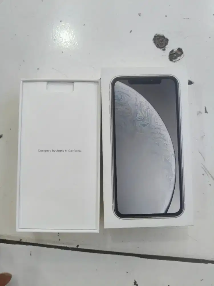 iPhone XR 128 iBox
