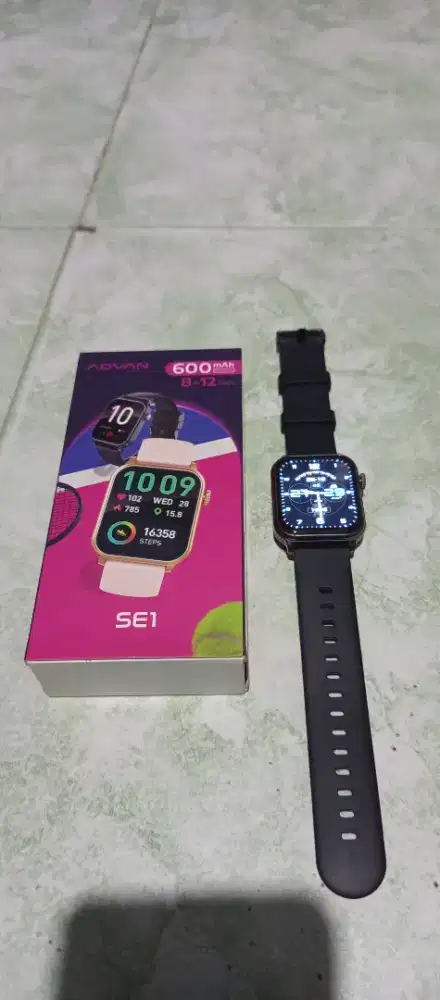 Jam tangan digital Advan SE1