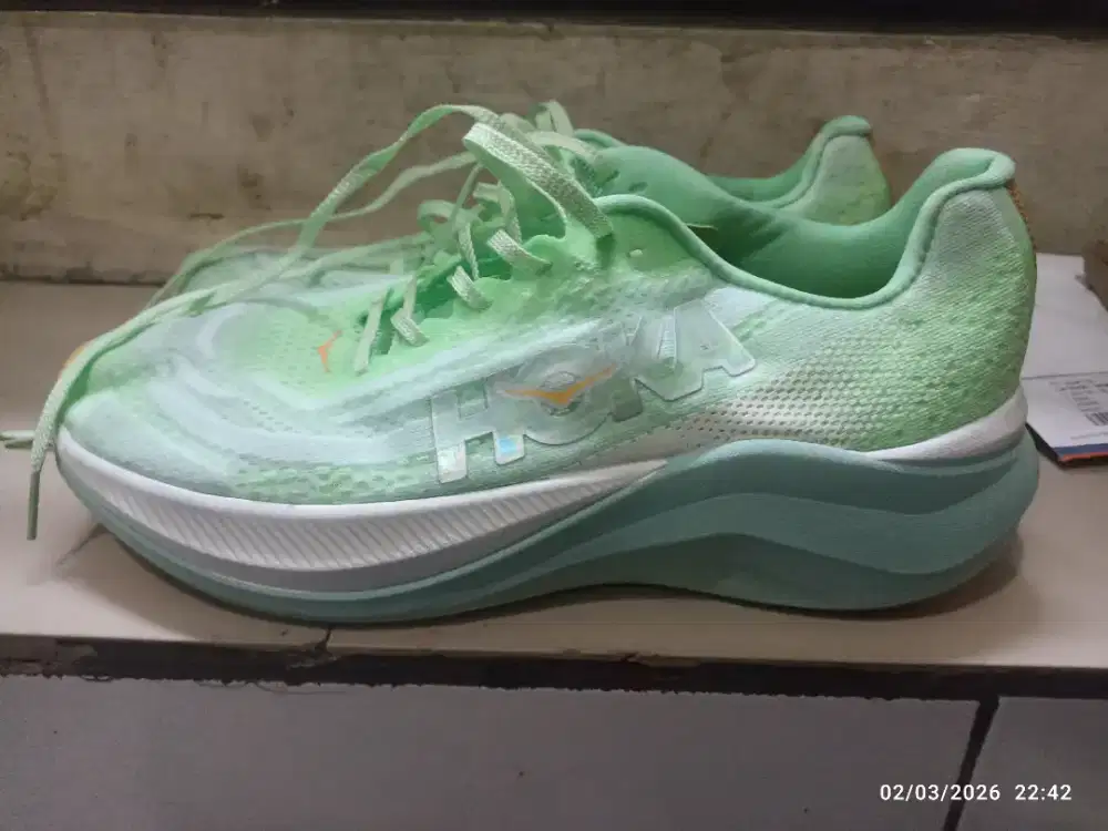 Hoka One One Mach X Lime Glow