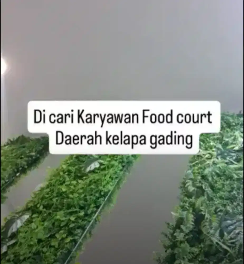 Karyawan stand food court