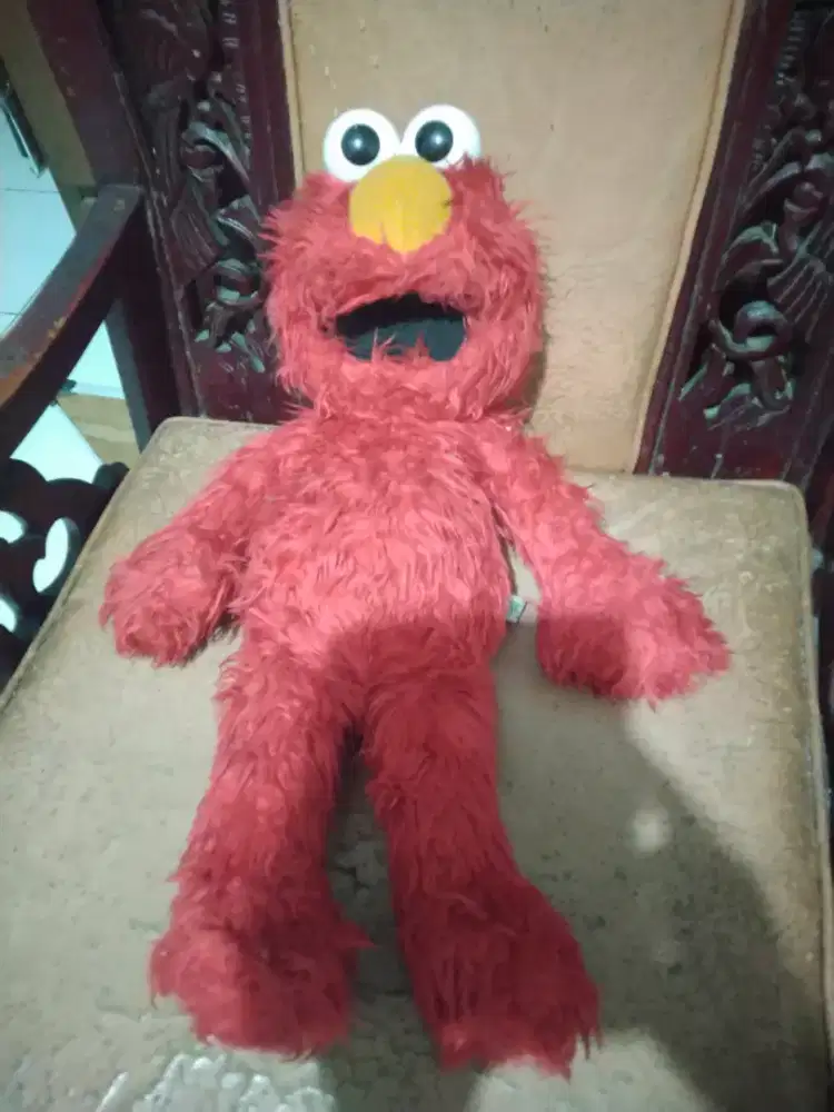 Boneka Elmo size sedang