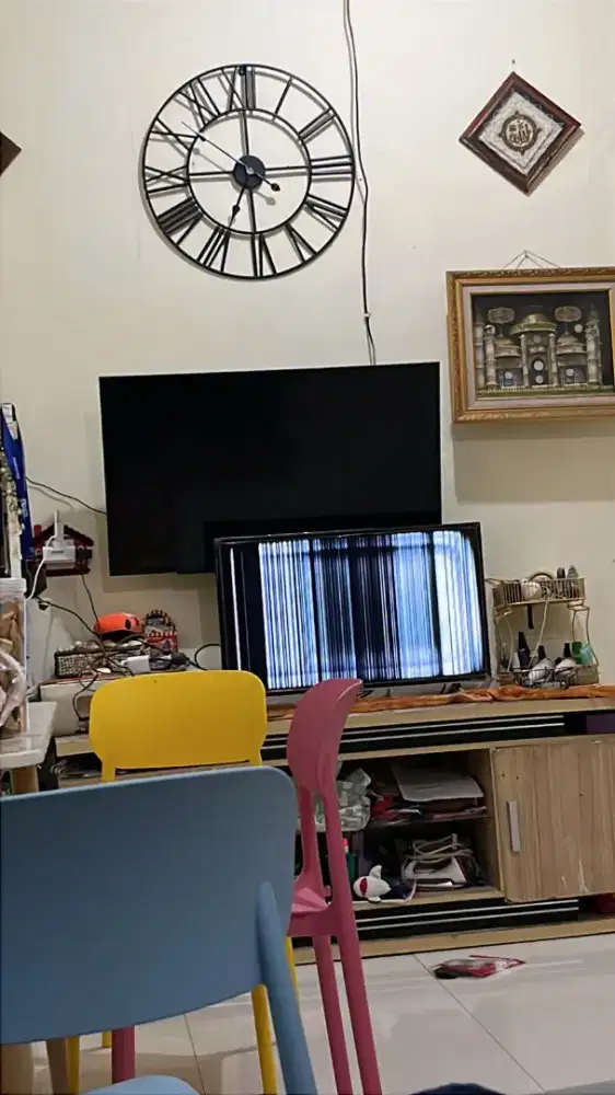 Tv TCL 32 inch minus