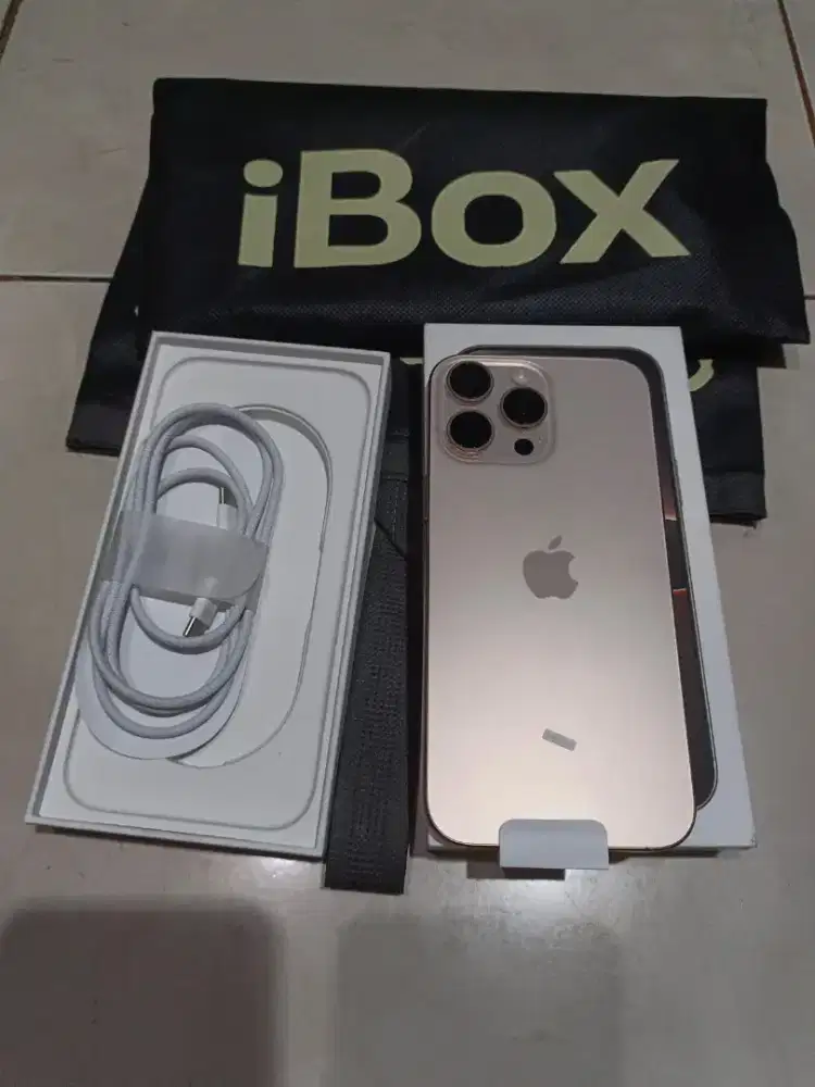 Iphone 16 Pro Max 256Gb Ibox Habis ganti LCD di IColor