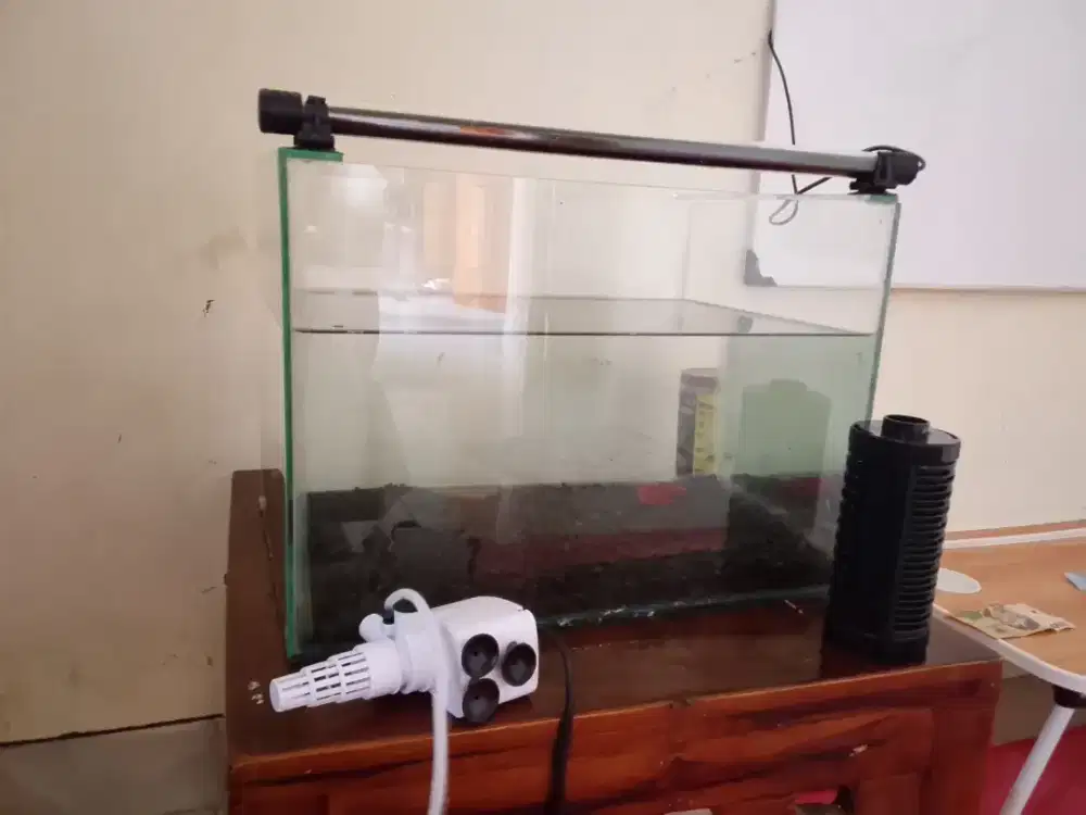 Aquarium + filter + pasir malang + lampu