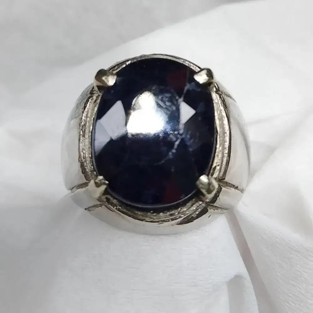 Natural blue dark Sapphire 12ct dim 13*11 Net harga