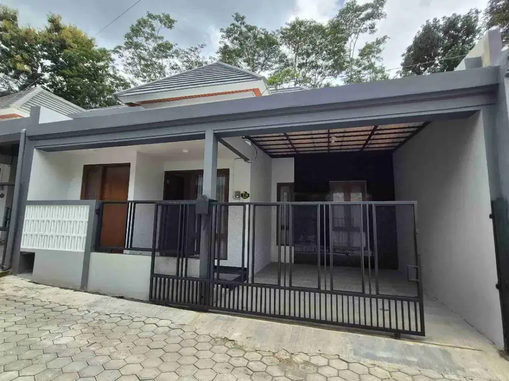 Rumah Murah Dekat UII Jogja Semi Furnished