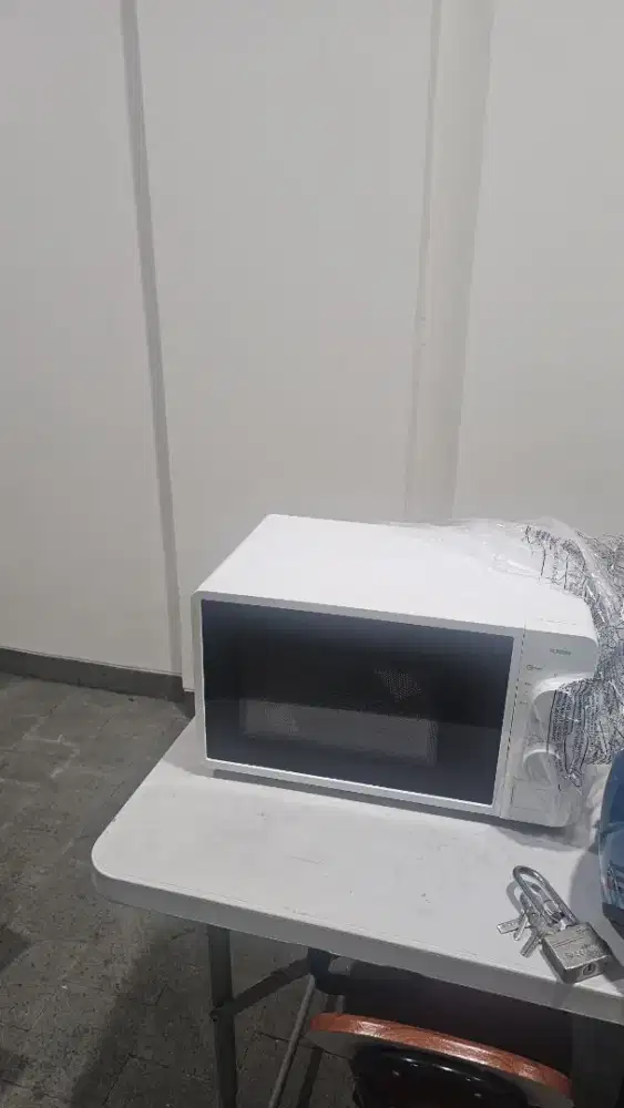 Microwave Kris 20liter