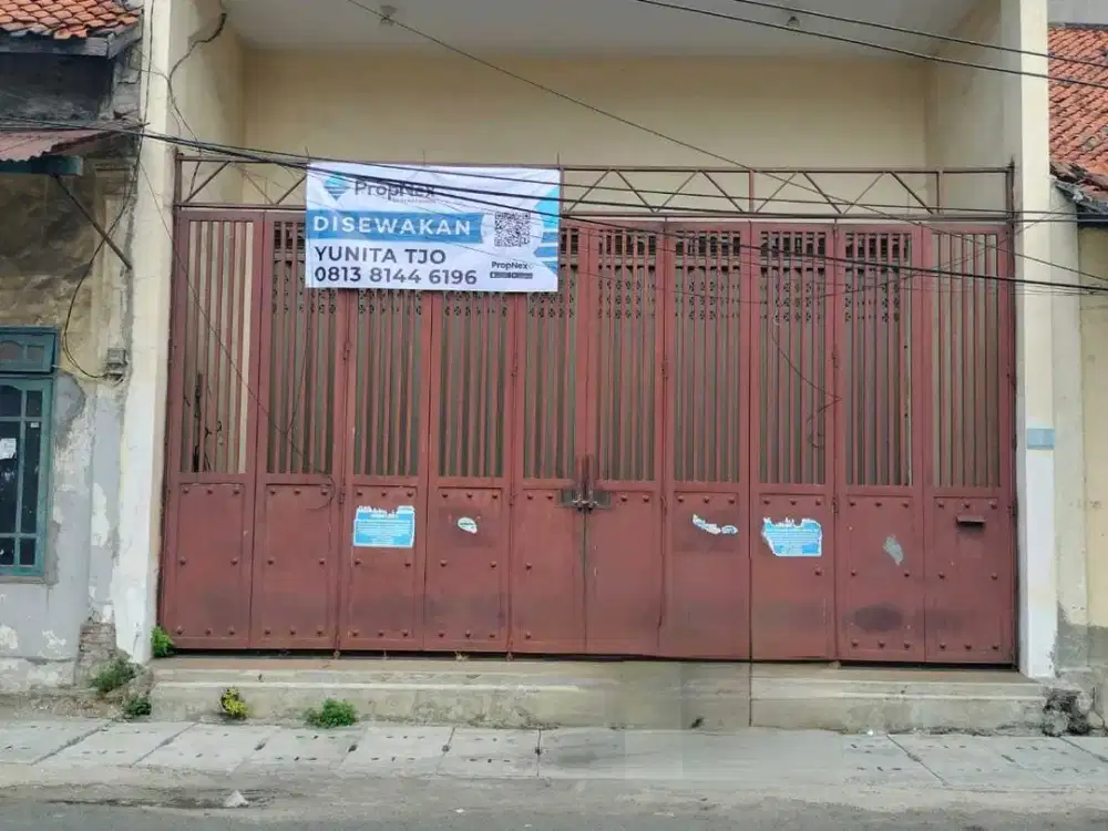 Rumah Usaha di Jalan Raya Krembangan Barat Surabaya