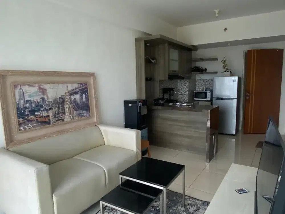 Disewakan Apartemen Puncak Bukit Golf Tower A LT 8 View Golf Furnish Dekat Pakuwon Mall Surabaya Barat